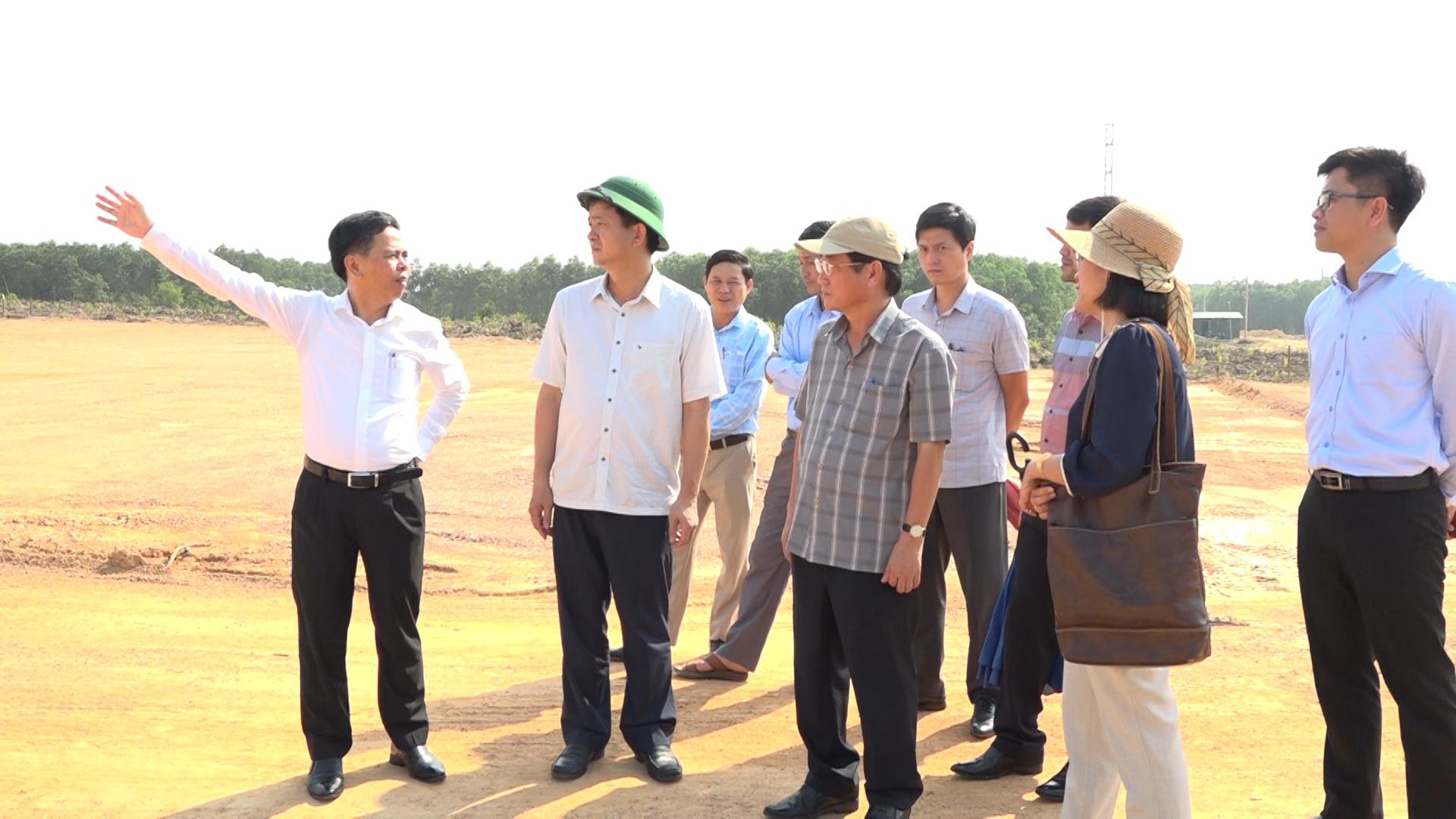 Bí thư Tỉnh ủy Lê Quang Tùng kiểm tra công tác GPMB Khu Công nghiệp Quảng Trị.